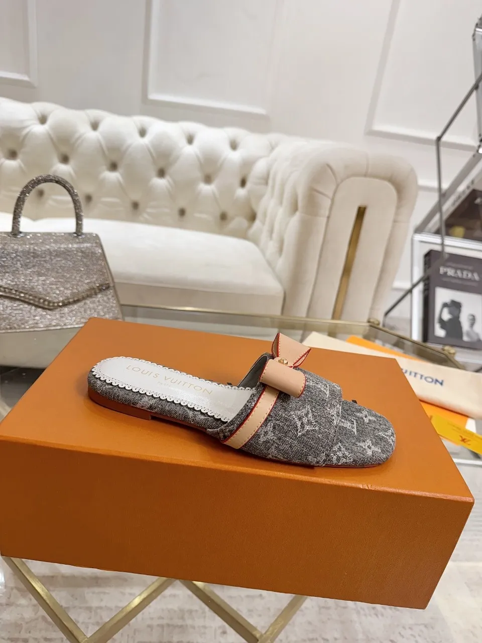 👟👟Ex-factory price 340👟👟 Genuine leather sole +40 Lv denim jacquard slippers, ex-factory price 70-43 Leather sole +40